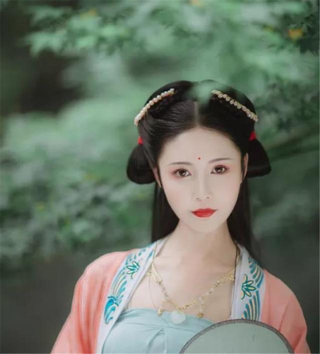 古代穿越重生小说毒医宠妃,小说穿越重生古代医妃独宠俏王爷