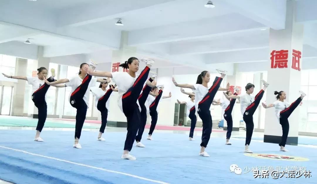 练武的姑娘们，就是这么飒