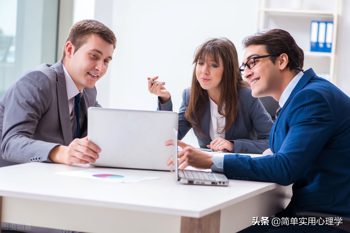 心理学看透人生的8个技巧,心理学越需要什么越炫耀什么