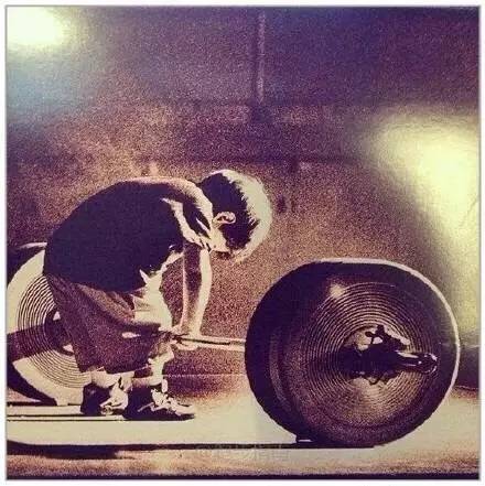 身上的伤口将会变成最坚强的部分,身上的伤口怎么会越来越多