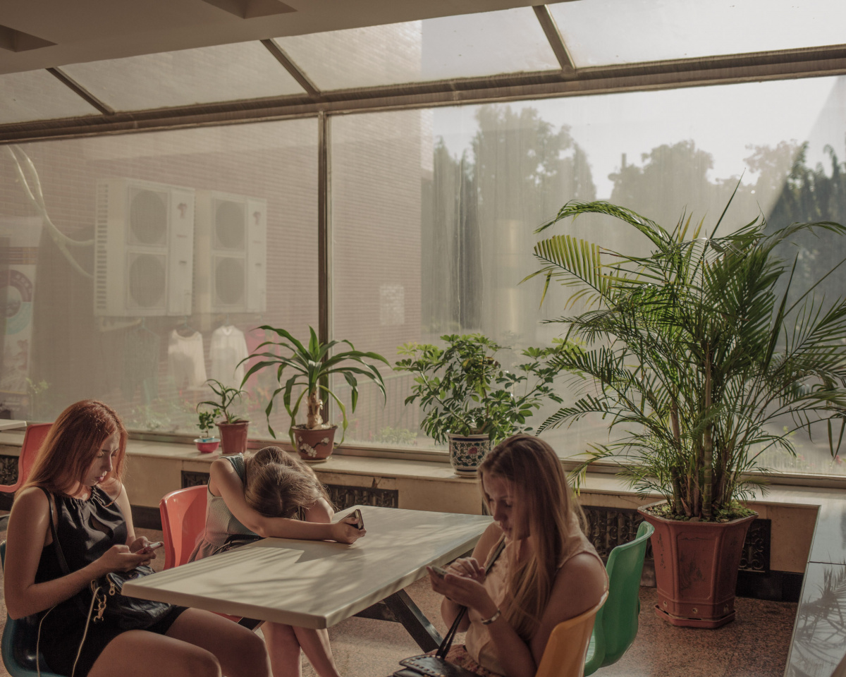 中俄跨国婚姻在俄生活视频 (中国和俄罗斯夫妻照)