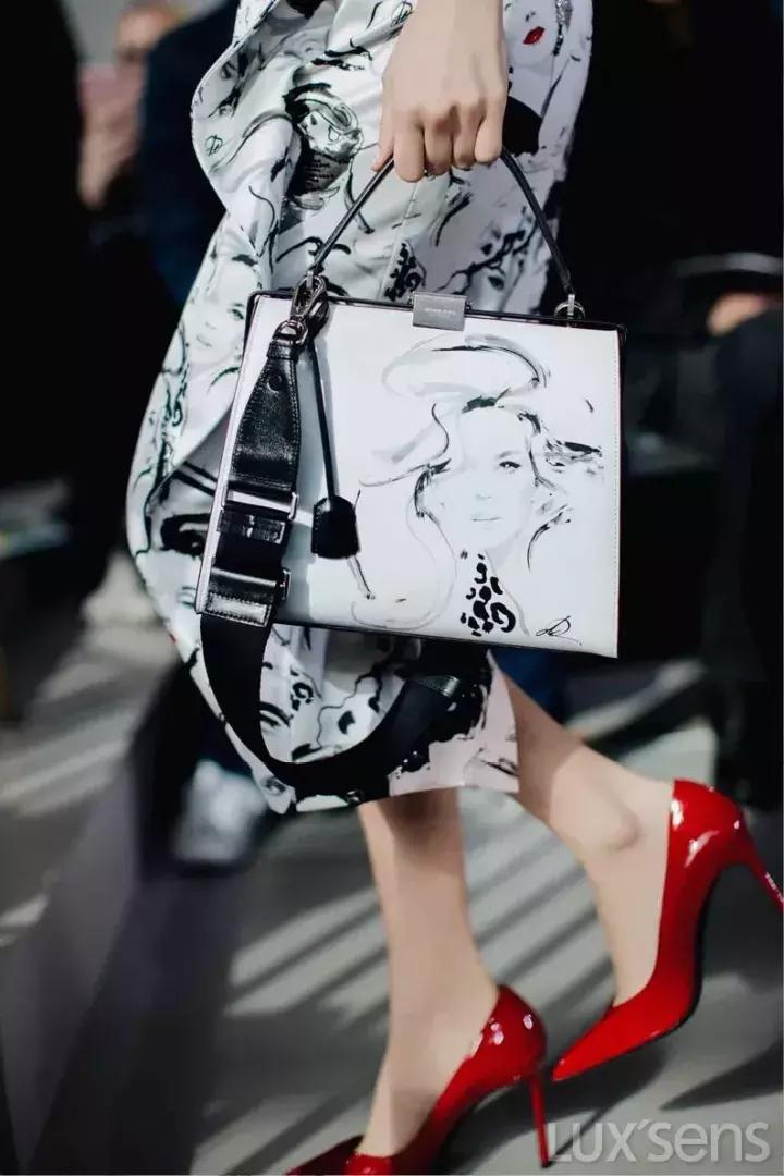 mk包包如何辨别真假,mk包包真假辨别方法