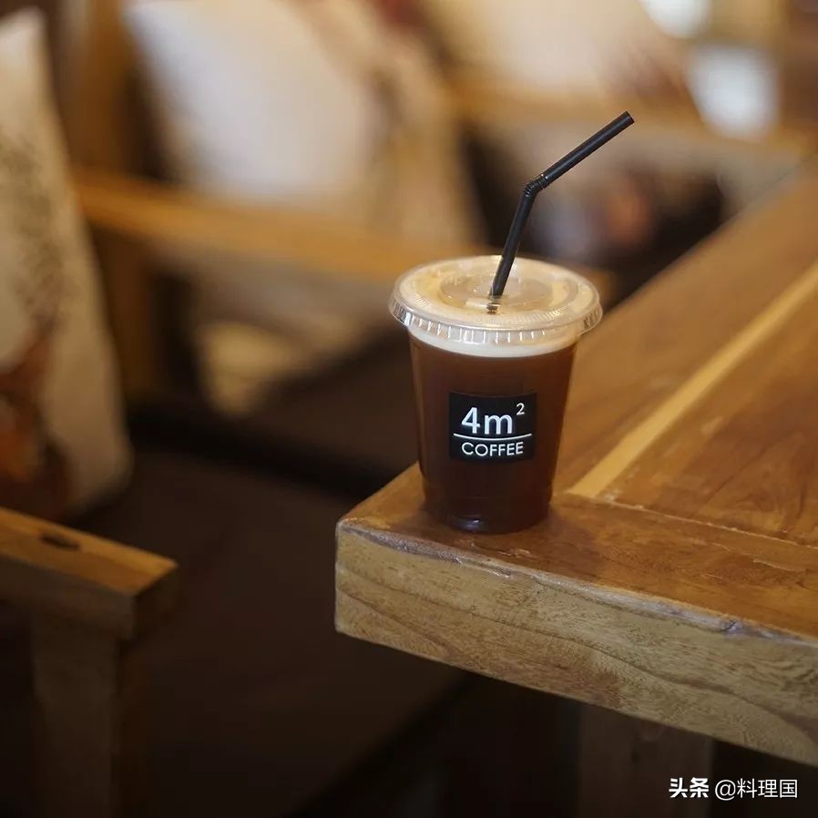 我是媛媛，“就想开间小小咖啡馆的理想终于实现了！