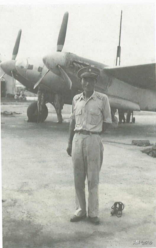 折中国战斗机,折翼战鹰战斗机