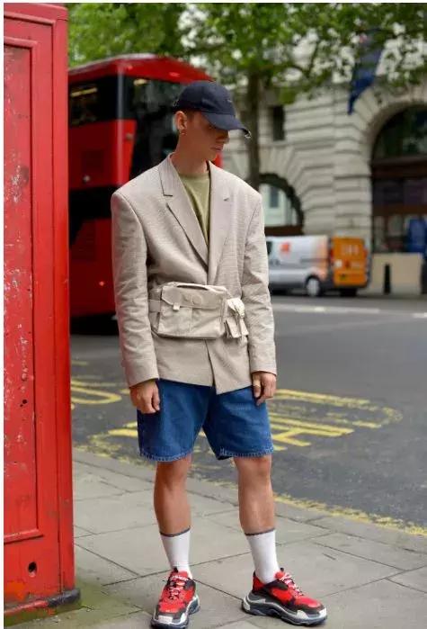 牛仔要水洗到什么程度才时髦,复古水洗垂感牛仔