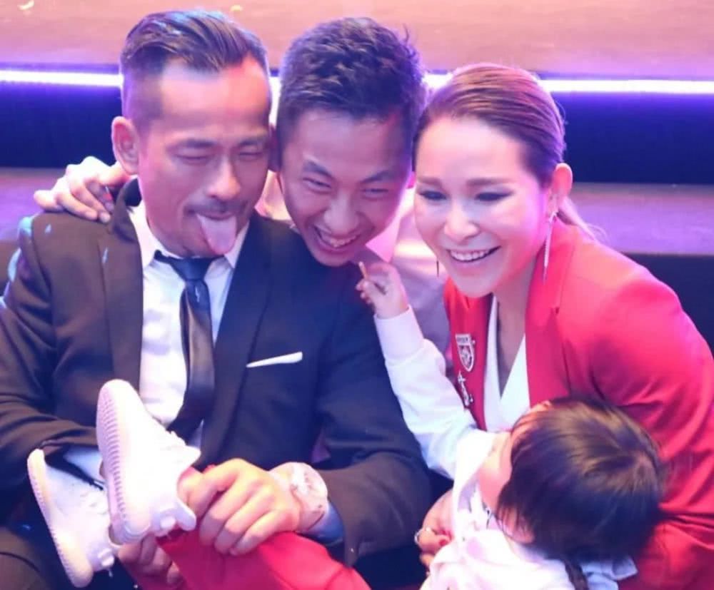 世纪狗血剧终于迎来大结局，洗米华花重金买断与小三刘碧丽的关系