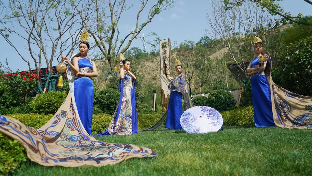 保利发展控股善筑天水美，堂悦如约盛放