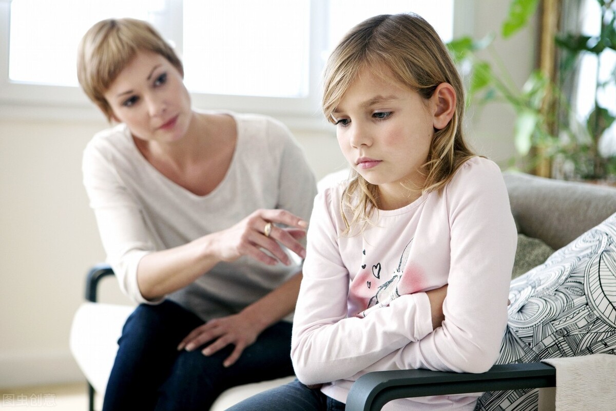 青春期父母与孩子出现代沟,帮助孩子正确面对青春期