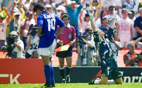 足球巅峰时的梅西和c罗,80后的足球记忆