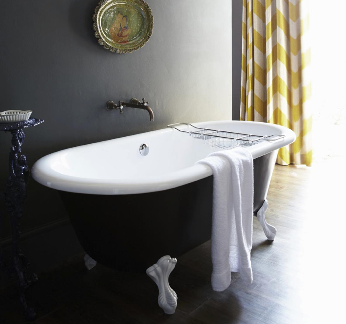 卫浴柜和浴缸哪个好用一些,卫浴选购