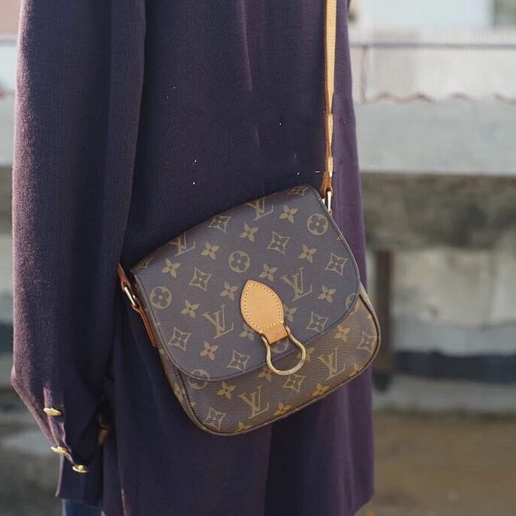 lv包买中古还是买一手,lv双子星中古包值不值得买