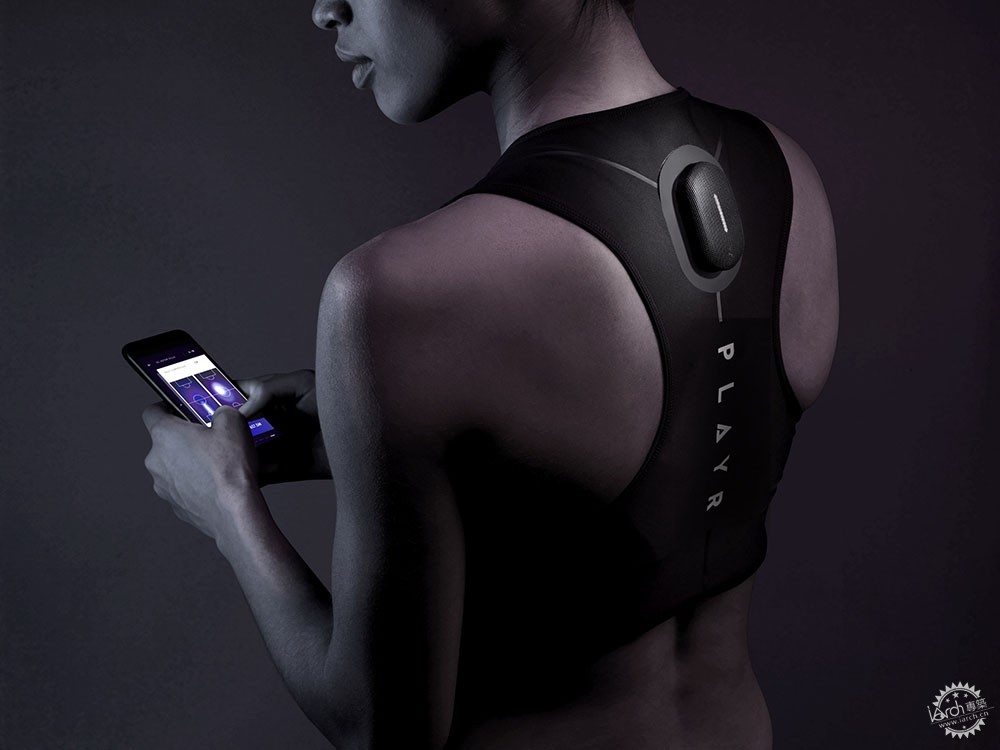 戴上这款设备，你就可以与“C罗”一决高下了