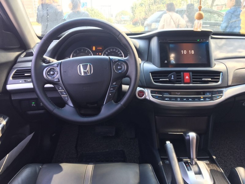 15年本田歌诗图2.4的缺点,2014款本田歌诗图多少个油