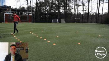 足球整体快速反击战术训练,足球训练变向训练教案