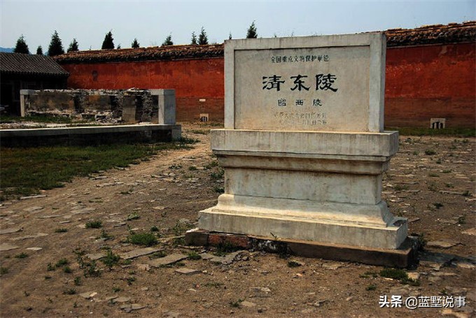 孝庄文皇后是皇太极亲自册封的吗,孝庄皇后死后为何不与皇太极合葬