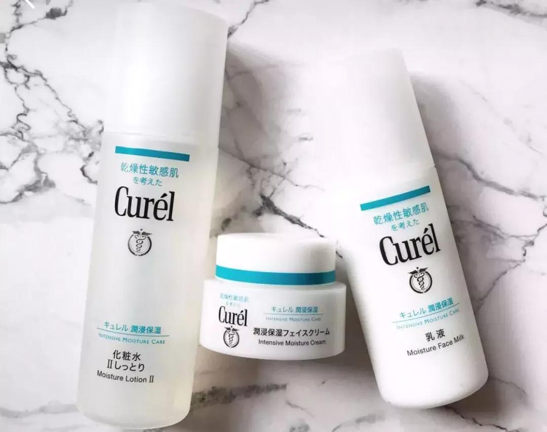 适合所有肤质的水乳国货,适合油性皮肤的水乳套装国货