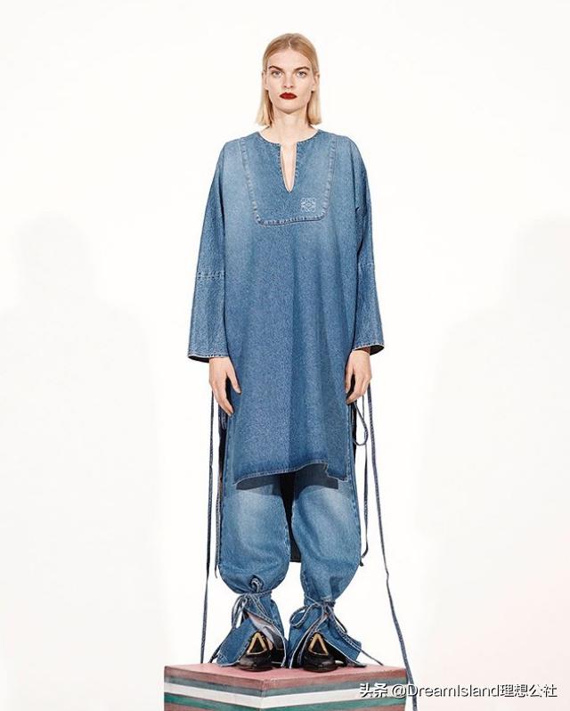 街拍白色乐福鞋,达妹街拍图文