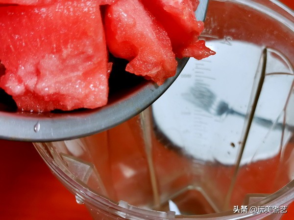 西瓜和虾子能一起吃吗,西瓜配虾子