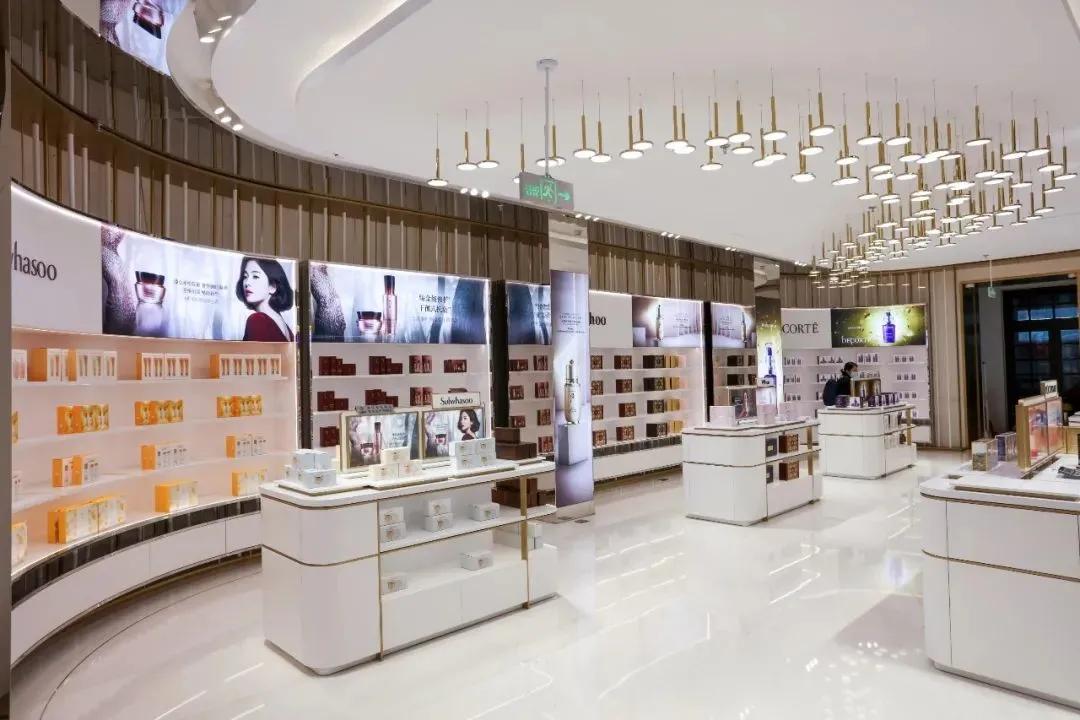 打卡最红地标北京百货大楼,北京免税店落户地点