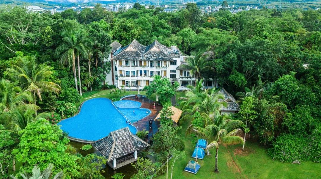 西双版纳蓝孔雀江景主题酒店,西双版纳告庄双景酒店攻略