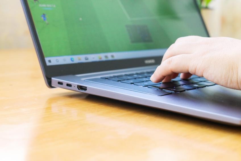 游戏本能像轻薄本一样用吗,荣耀16magicbook锐龙版测评