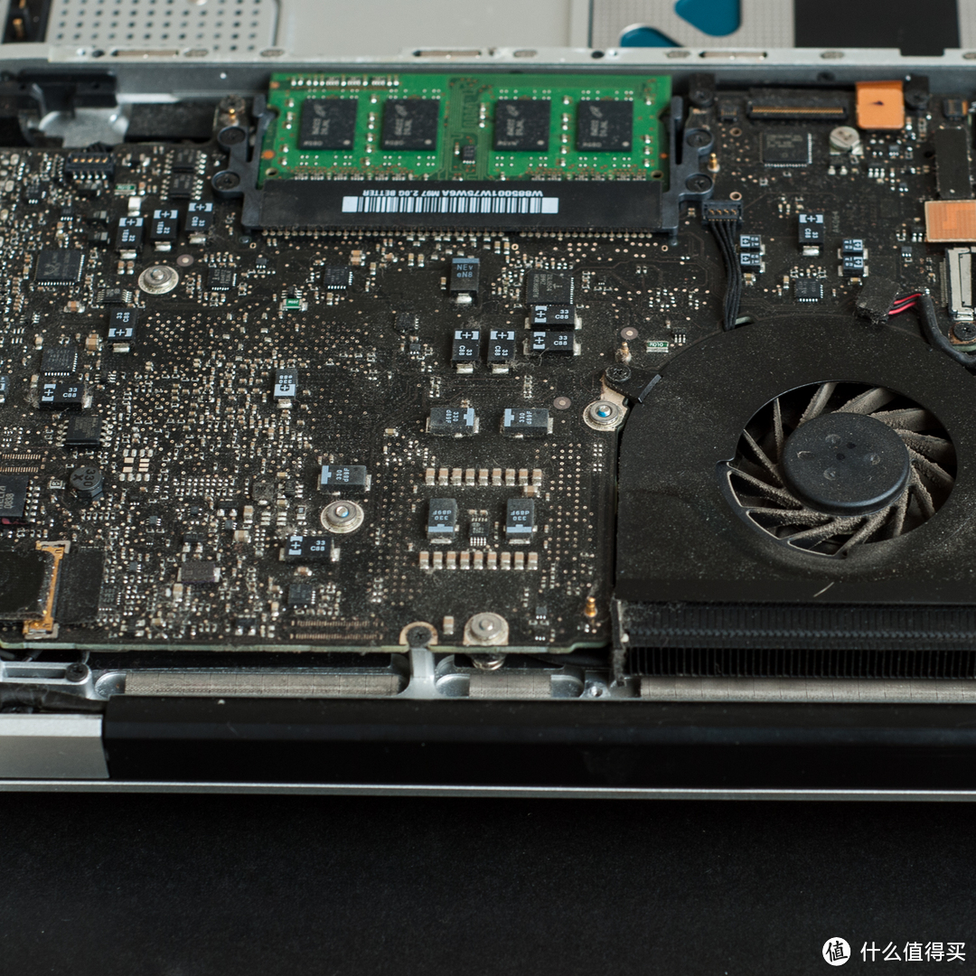 2008年初macbookpro 升级内存 (macbook pro 2008年扩大内存)