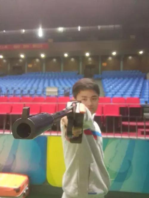 厉害！这个百万养虾大户，被评为全县淡水养殖状元！