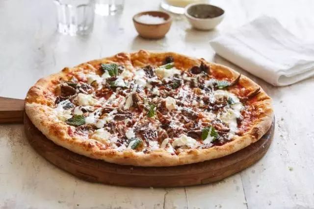 迪拜国际机场什么便宜,迪拜机场t3休息室攻略