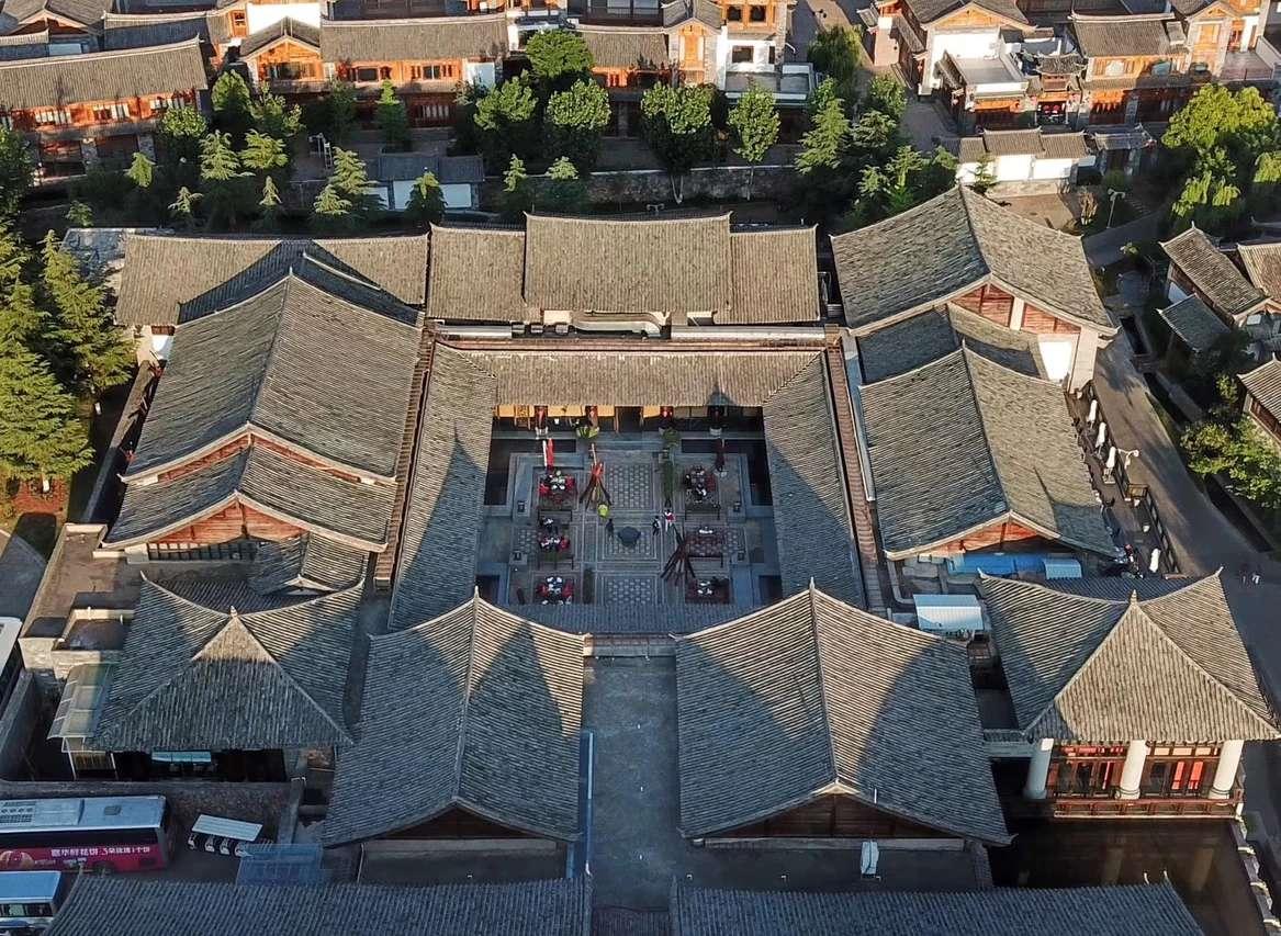 濂㈠崕閰掑簵榻愯仛涓芥睙,涓芥睙濂㈠崕閰掑簵