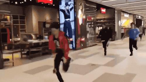 鍏ㄥ憳kaws,kaws鍏ㄥ憳鍚嶅崟