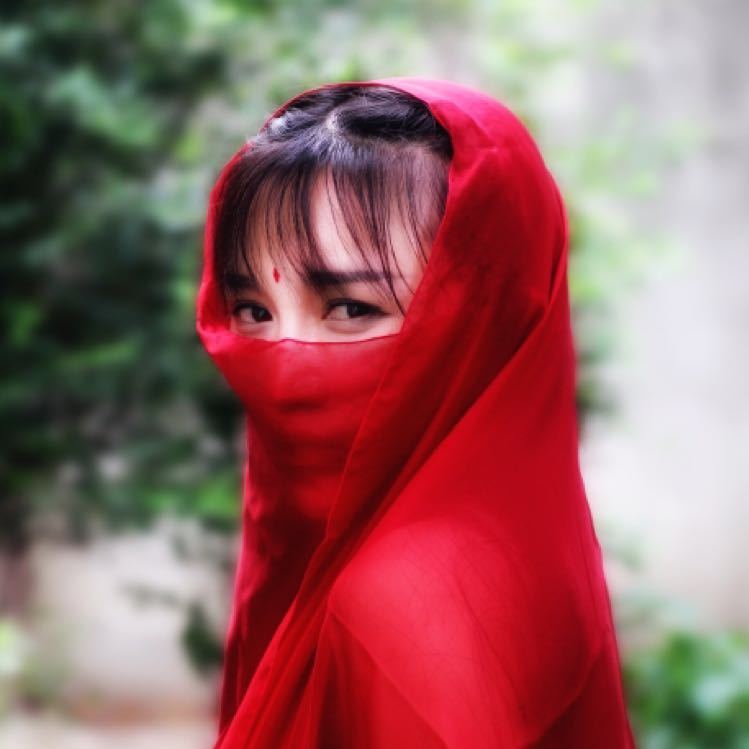 凭什么李子柒的土豆能上热搜？看了十遍视频后，我终于有了答案