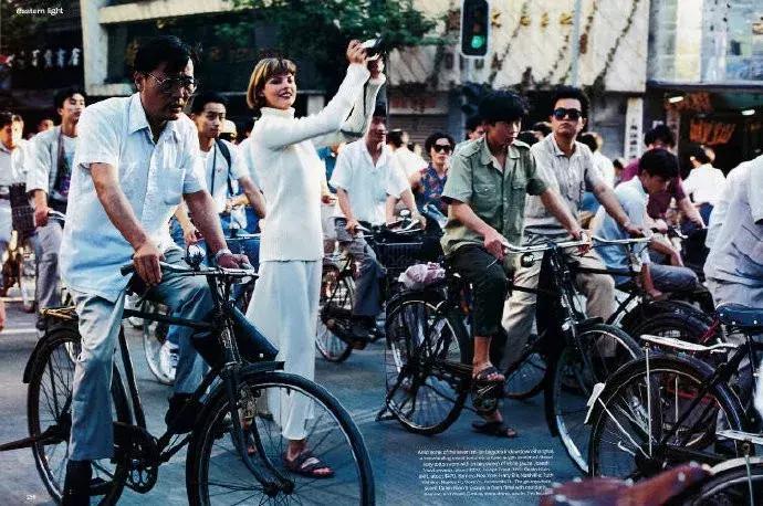 粉色打底适合什么颜色的外套,最适合女生的颜色