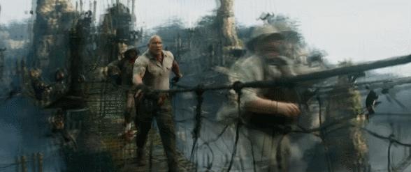 色香味俱全,从童年阴影到成人喜剧,别小看女神这部「R级」片