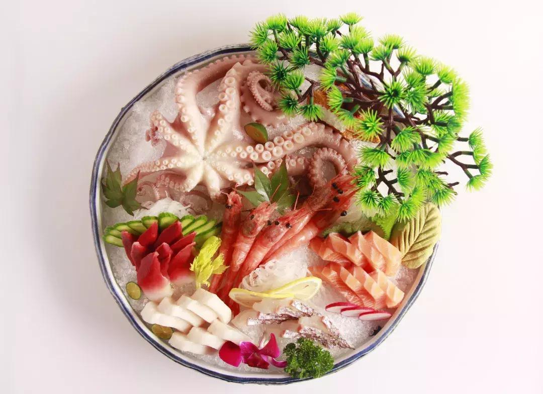 台北101同款网红地标+Q萌机器人服务再不来就要out啦