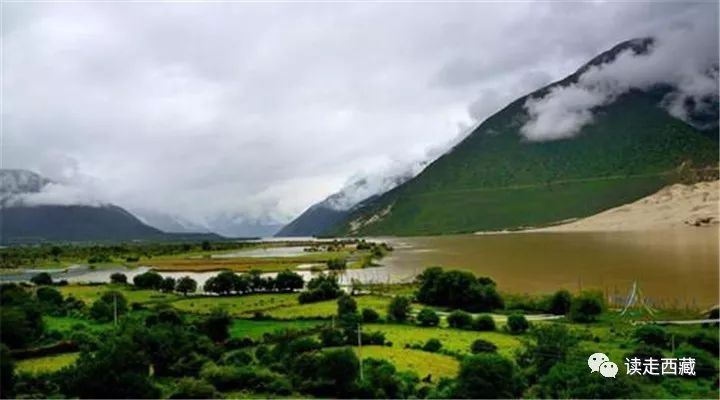 鲁霞美景,鲁霞村风光