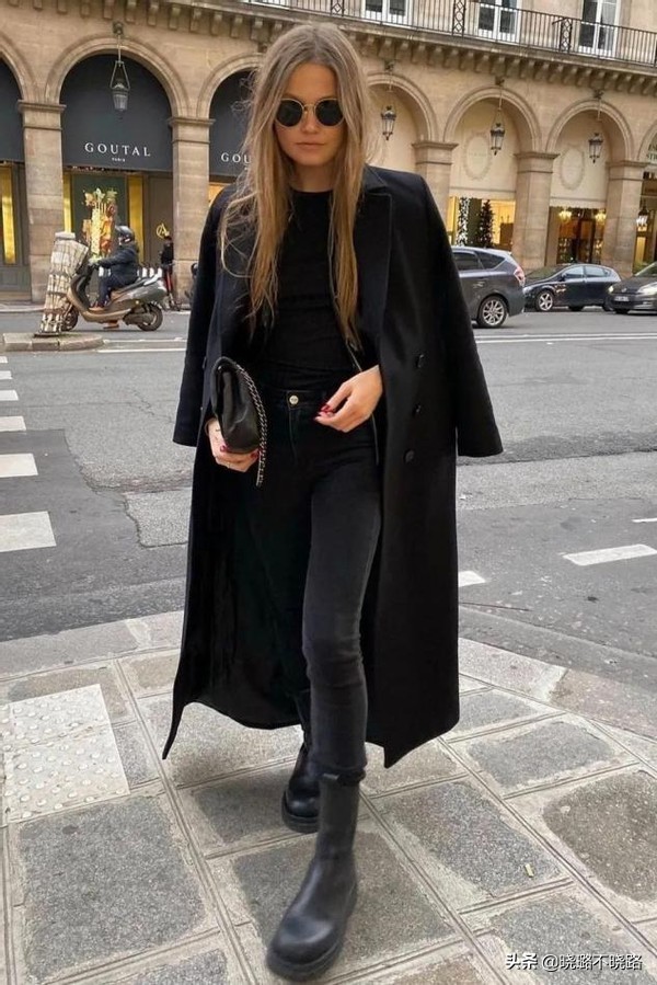 双面羊绒大衣搭配什么裤子好中款,羊绒大衣怎么搭配裤子和打底好看