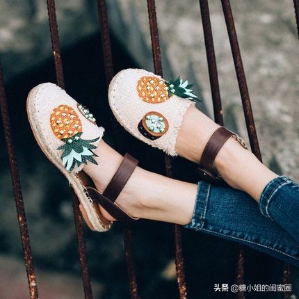 2019夏季流行新款凉鞋,2018流行的夏季凉鞋