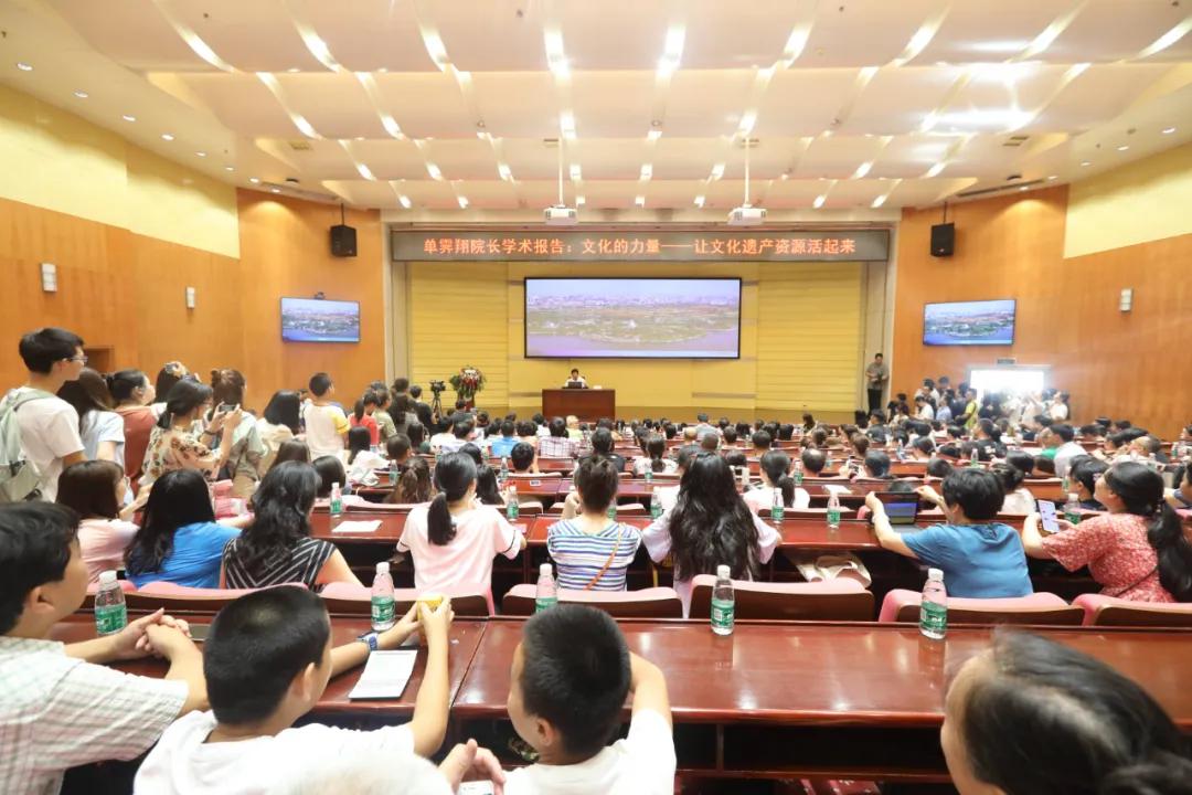 来,让我告诉你:为什么要上湖北大学?