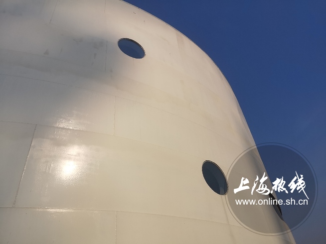 上海宁纷纷争先打卡废弃的油罐神秘的“白罐子”吸睛十足