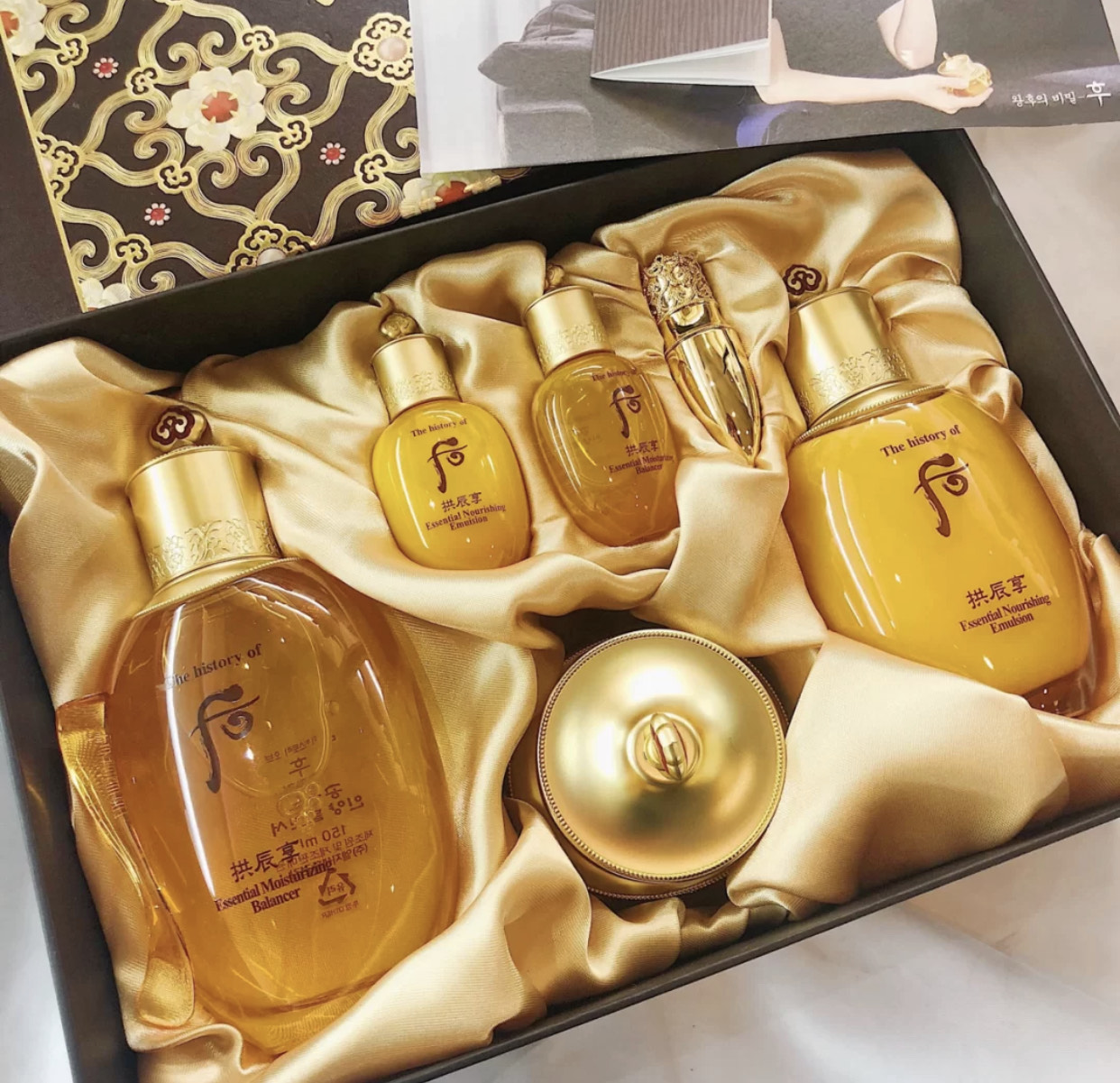 秋冬水乳测评排行榜油痘肌,雪花秀和怡丽丝尔水乳哪个好