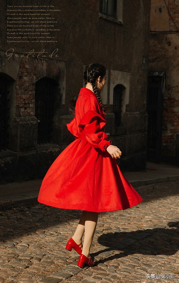 显瘦又有设计感的连衣裙,气质显瘦复古惊艳设计感连衣裙