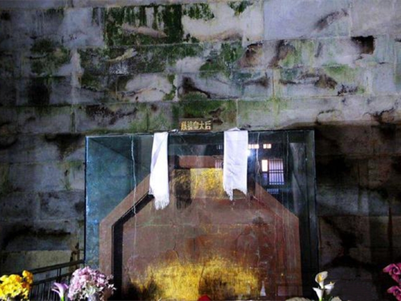 慈禧金丝楠木棺材内部图片,慈禧的棺材是金丝楠木