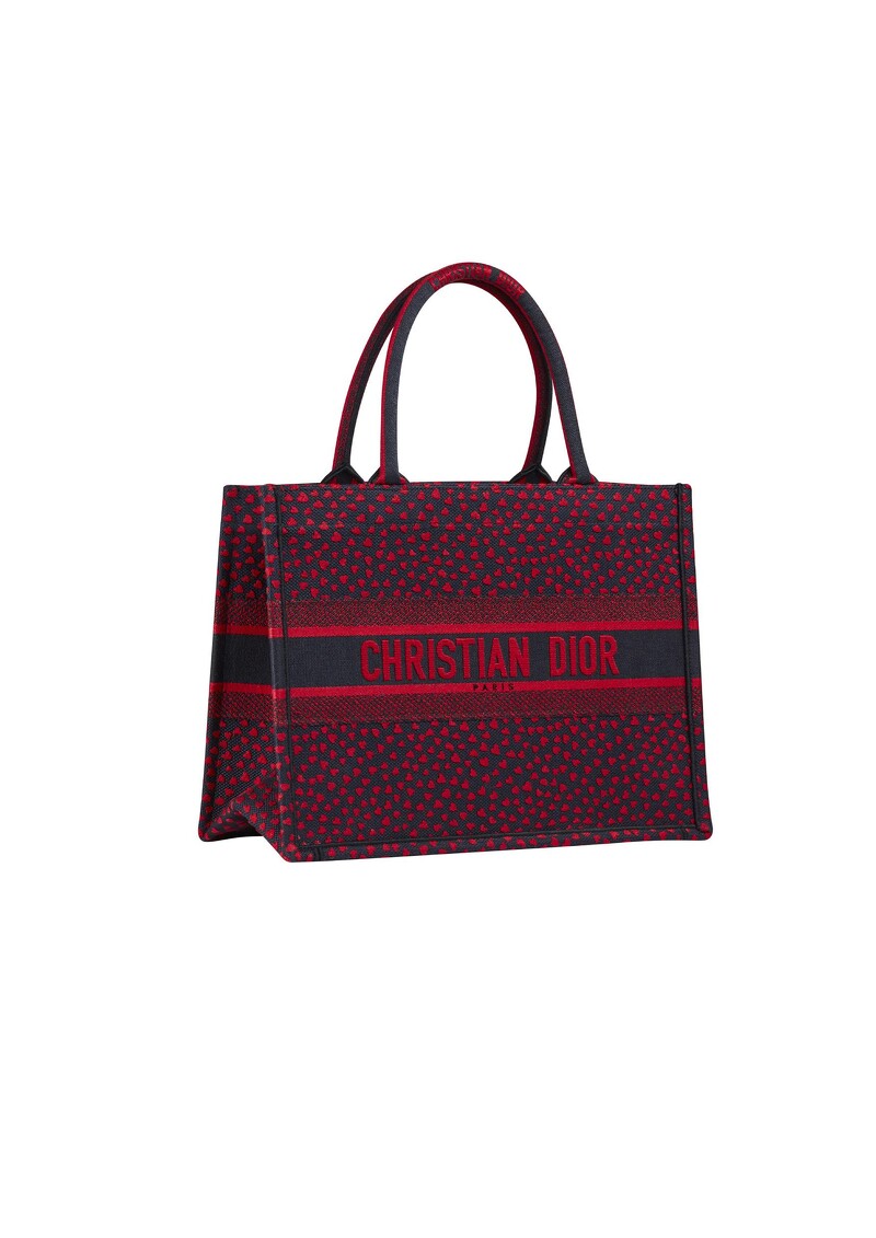 dior老花托特中号和大号哪个热卖,dior2023春夏蕾丝款托特包颜色