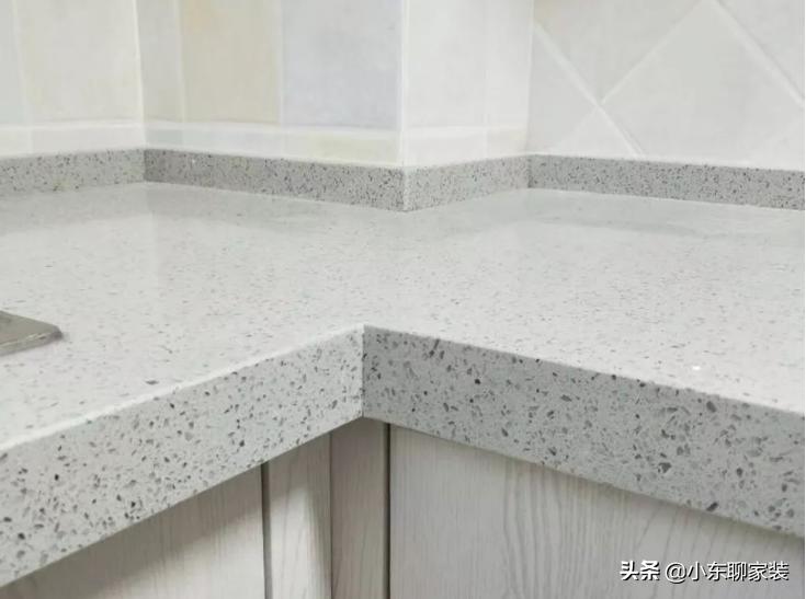 定制橱柜如何确定颜色好坏,定制橱柜怎么样确认板材环保