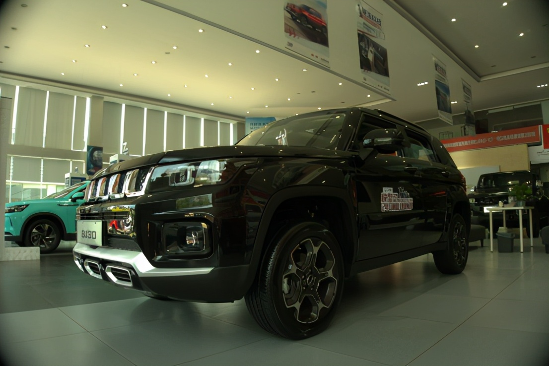 全新bj30预售11.99万元起,城市suv的越野范儿体验北京bj30