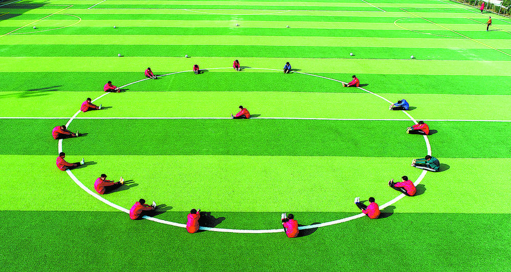 足球小将绿茵场激情飞扬,足球绿茵小将完整版