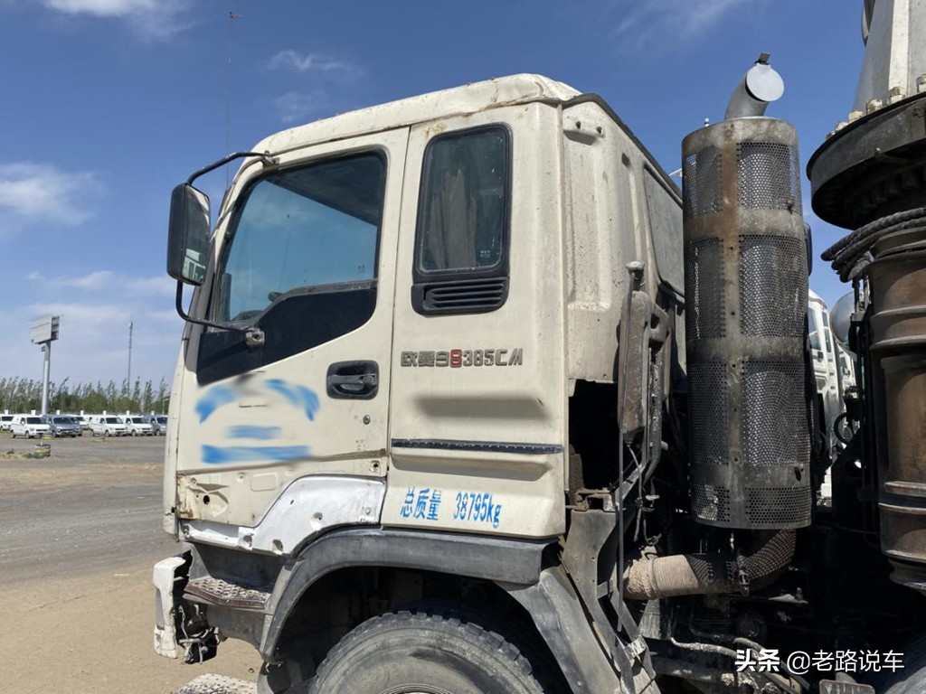 欧曼9.6米490马力自动挡货车,欧曼9米6520马力