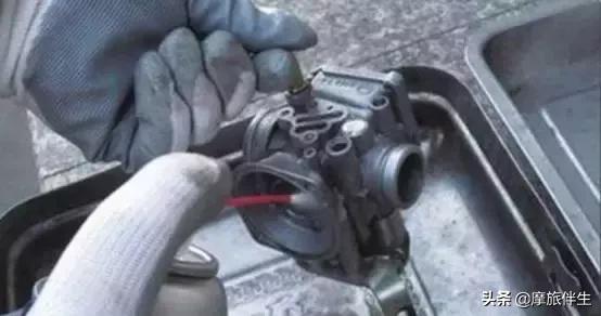 摩托车旧漆怎么去除,摩托车旧了怎么让它焕然一新