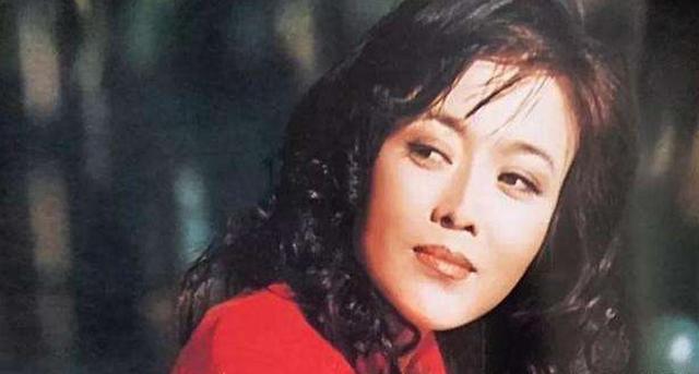 比孙红雷大十一岁的女人丁嘉丽,丁嘉丽与孙红雷婚姻