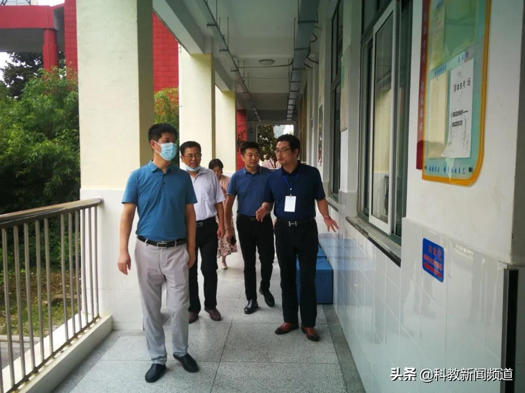 合肥工业大学欢迎新同学,热烈欢迎各位新同学返校